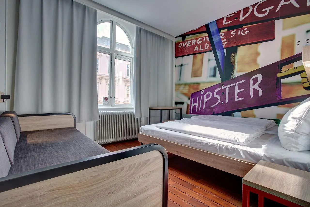 Хостел Urban House Copenhagen By Meininger